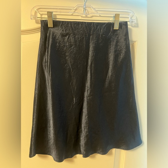 Babaton silk skirt - Picture 2 of 2